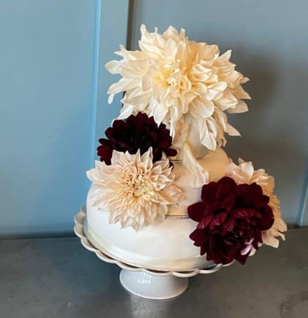 Effortless Entertaining: The Floral Tiered Cake The Floral Tiered Cake